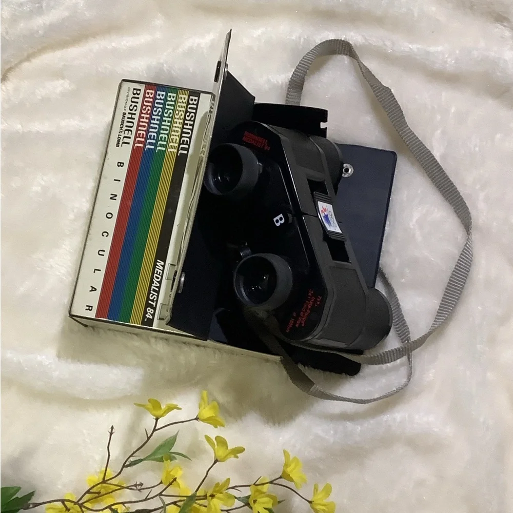 Bushnell medalist compact
